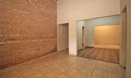 Casa térrea, reformada para comercio, restaurante, no bairro Planalto Paulista. Oportunidade.