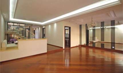 Sobrado à venda com 430m², 3 quartos e 3 suítes e 3 vagas no Planalto Paulista