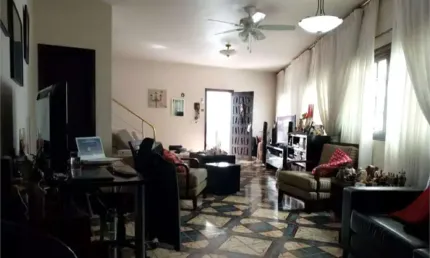 Casa com 3 quartos à venda na Rua Caramuru, --, Saúde, São Paulo