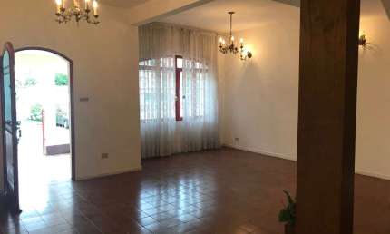 Sobrado à venda de 200 m² na Vila Mariana de 3 dormitórios, 1 suíte e 1 vaga.
