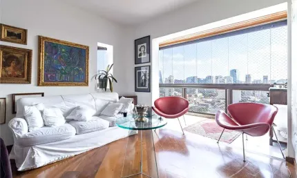 Andar Alto, linda vista, 151m2, 3 dorms, 1 suíte, 2 vagas, próximo ao parque Ibirapuera