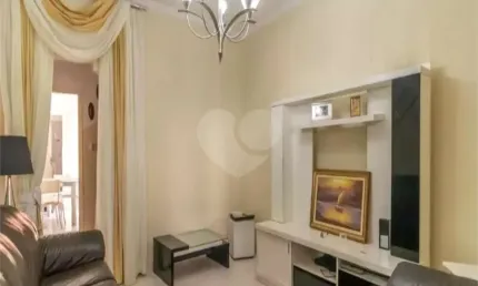 Casa com 2 quartos à venda na Rua Girassol, --, Vila Madalena, São Paulo
