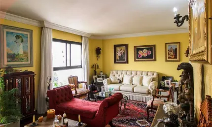Apartamento 170 m² em perdizes, 04 dormitórios sendo 02 suítes e 03 vagas de garagem individuais.