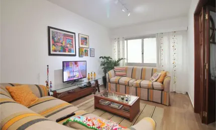 Apartamento de 165 m2 em rua arborizada e tranquila nos Jardins, Edifício com lazer.