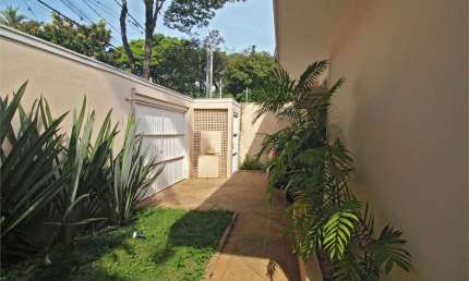 Casa com 3 quartos à venda na Rua Bauru, --, Pacaembu, São Paulo