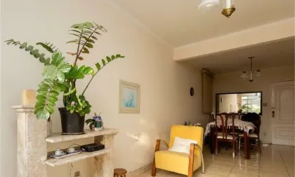 Apartamento com 2 dormitórios mais um quarto de serviço e 1 vaga em pinheiros.
