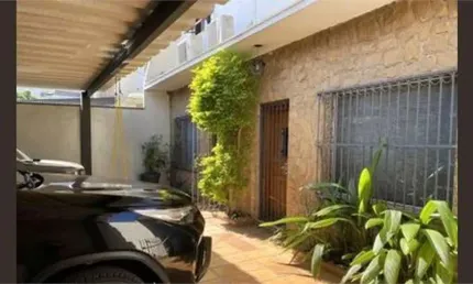 Casa  com 300m², 4 dormitórios e 4 vagas no brooklin.