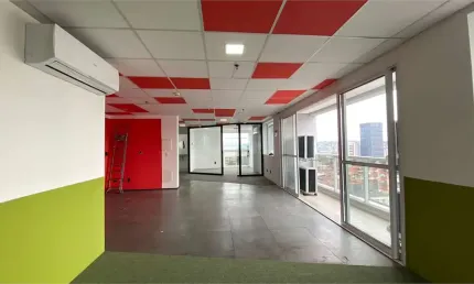 Sala comercial à venda na Rua Cardeal Arcoverde, --, Pinheiros, São Paulo