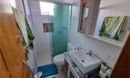 R$ 1.000.000,00 / 2 Sobrados / Na Melhor parte da Vila das Mercês / 5 quartos / 5 banheiros / 2 Vaga