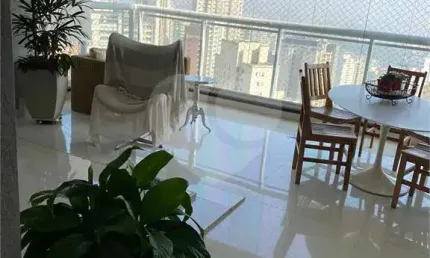 Apartamento com 3 quartos à venda na Rua Doutor Oscar Monteiro de Barros, --, Morumbi, São Paulo