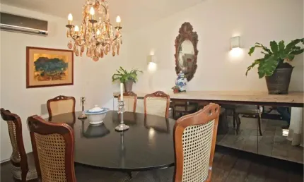 Apartamento reformado no itaim bibi - 3dormitorios, sendo 2 suites 2 vagas