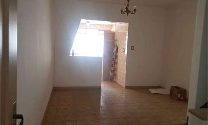 SOBRADO DE 3 ANDARES COM 3 DORMITORIOS BOA LOCALIZAÇAO