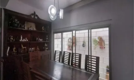 Casa tipo sobrado a Venda no Jardim Paulistano. 3 suites, 3 vgs!