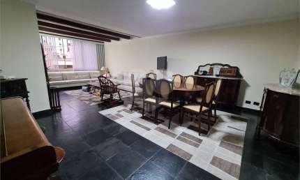 Sobrado para venda na Vila Mariana 3 quartos, 1 suíte e 4vagas, 251m² super bem localizado