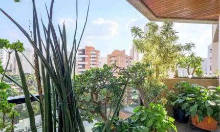 Apartamento à venda com 4 dormitórios, sendo 3 suítes, 3 vagas - Moema Pássaros