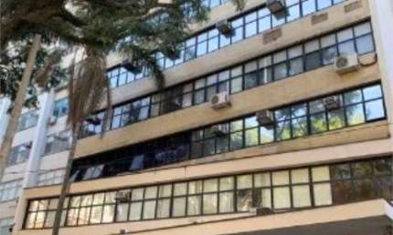 Consultório com 9 Quartos e 5 banheiros à Venda, 250 m²