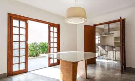 Casa em rua fechada, como uma vila, um oásis em pleno bairro de Perdizes!!!