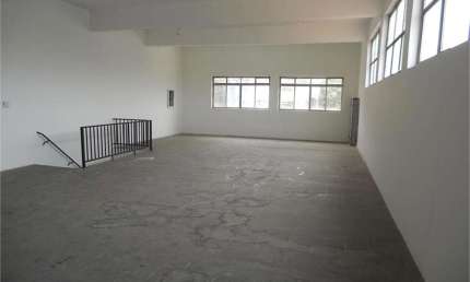 Sobrado para uso comercial, na região da Saúde, alugado, rendendo!