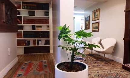 5 Salas Comerciais Unificadas para Locação por R$ 20.000,00 / Na melhor rua do Itaim / 180 m²