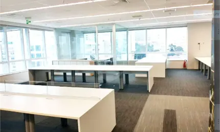 Excelente Sala Comercial com 184 m² em localização privilegiada na Rua Paraiso!