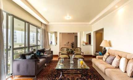 Apartamento de 190m2, 4 suítes, living 3 ambientes, 3 vagas, lazer, no Paraiso.