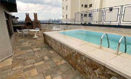 Cobertura à venda de 324 m² na Vila Mariana com 4 quartos sendo 2 suítes e 3 vagas