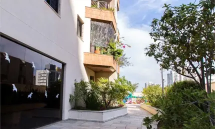 Apto à venda na saúde com  123m²  - com 3 dorm e 2 vagas