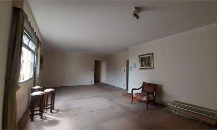 Oportunidade! Apartamento no Jardim América, 203m², 4 dorms, 1 suite e 2 vagas