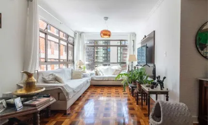 150m² de área útil, 3 dormitórios, sendo 2 suítes e 1 vaga de garagem.