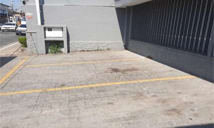 CASA TÉRREA / COM EDÍCULA / COMERCIAL / NO BROOKLIN / LOCAÇÃO