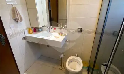 CASA COM 04 QUARTOS SENDO 02 SUÍTES, 03 VAGAS DE GARAGEM - JARDIM DA SAUDE
