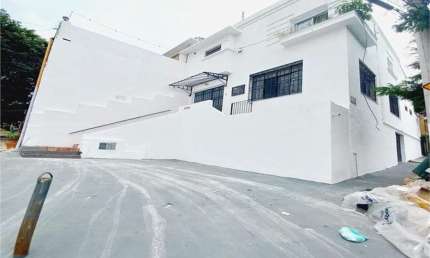Casa para locação com 220 metros quadrados com 3 quartos em Perdizes