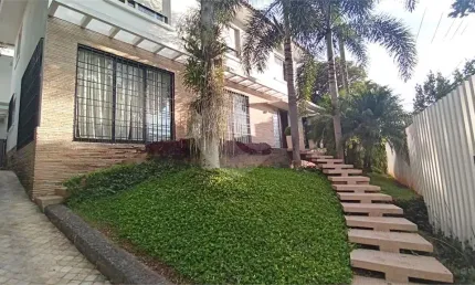Casa com 3 quartos à venda na Rua Itaquera, --, Pacaembu, São Paulo