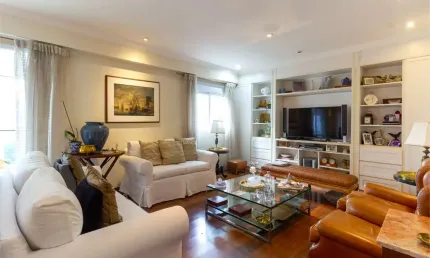 Apartamento 2 suites, andar alto, varanda envidraçada