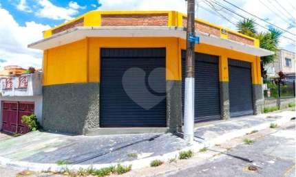 Casa Comercial em localização estratégica para venda ou locação - zona mista