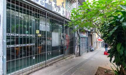 Dois imóveis unificados no Bela vista, total 350m².