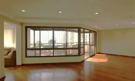 Apartamento com 4 quartos à venda na Rua Juquis, --, Moema, São Paulo