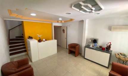 Sobrado Residencial e Comercial no melhor de Moema, em frente ao Shopping Ibirapuera. Raridade!!