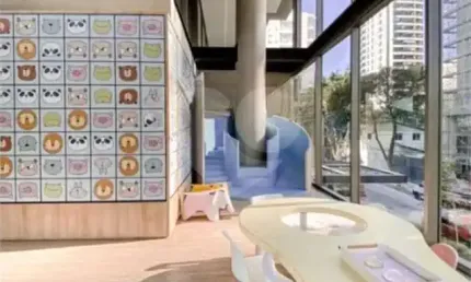 Apartamento 3 Suítes -  Andar alto  - 4 Vagas de Garagem