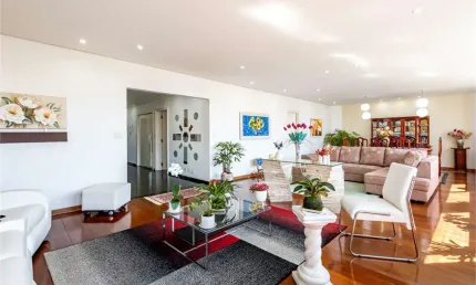 Apt espaçõso de 3 suites e 3 vagas no melhor do Paraiso