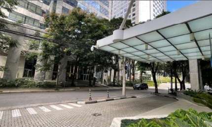 Sala Comercial com 306 m² e 7 vagas de garagem no Brooklin