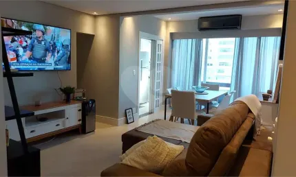 Apartamento Duplex com 84 m², 1 vaga grande, lazer em Pinheiros Reformado!