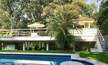 Sobrado a  Venda com 4 quartos no  Alto da Boa Vista