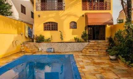 Casa com 3 quartos à venda na Rua Cambé, --, Alto da Boa Vista, São Paulo