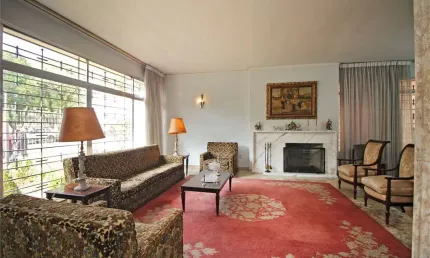 Casa no jardim luzitânia com 4 dormitórios e 4 vagas de frente para praça