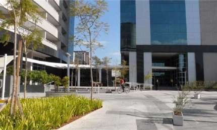 Conjunto  comercial com 568 m² para venda ou locação na Chacara Santo Antonio
