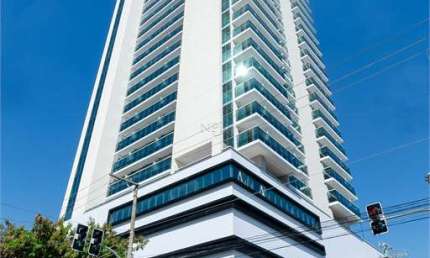 Laje corporativa de 633 m² com 18 vagas, andar alto com vista panorâmica