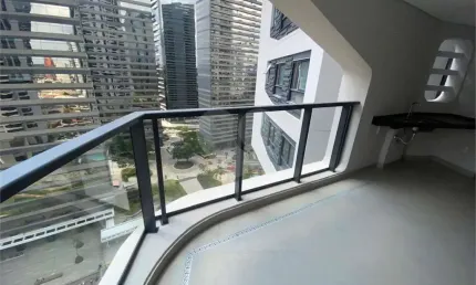 Apartamento novo a venda no Condomínio Parque da Cidade, com 227 m2, 4 suítes e 4 vagas