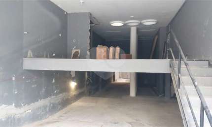 Casa comercial para alugar na Rua Barão de Tatuí, --, Santa Cecília, São Paulo