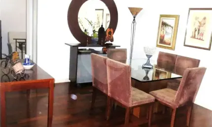 Apto à venda na Saúde c/134m2 - 4 Quartos/1 Suite/2 Vagas na garagem
